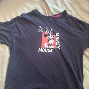 Disney Mickey Mouse graphic tee